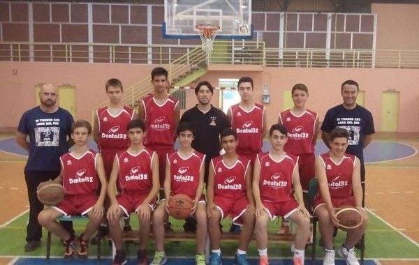 Equipo cadete de Dental 32 Lora CB